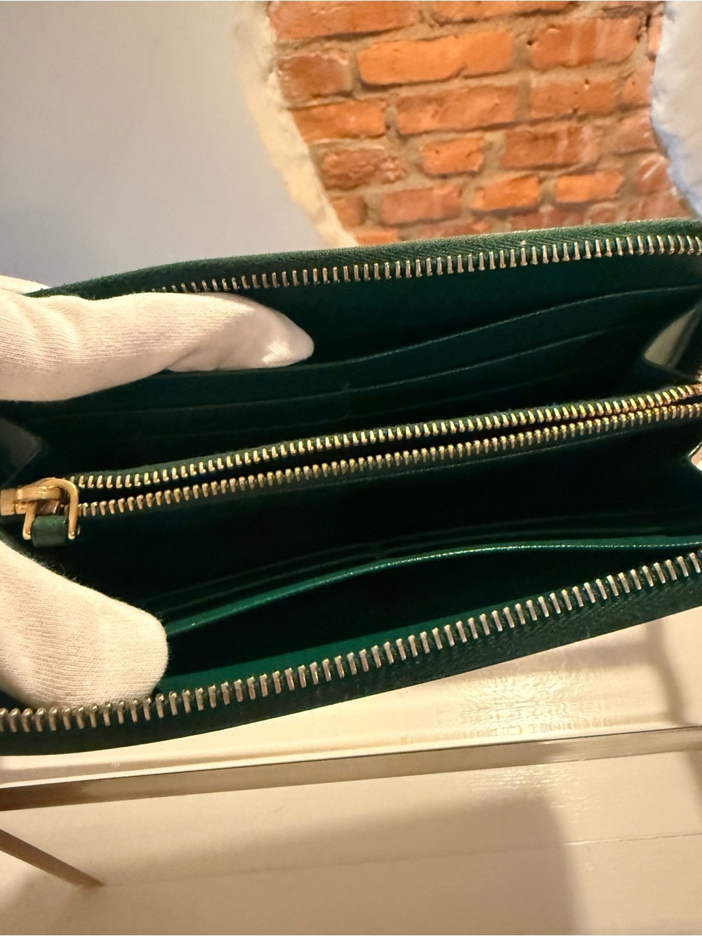 Authentic Prada Emerald Green Saffiano Zip Around Wallet Limited Edition - Picture 8 of 13